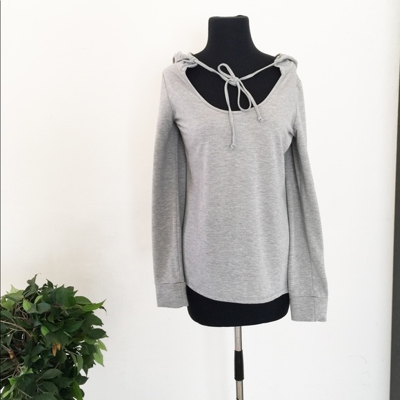 WMO Hi-Lo Sweater with Hood Size Medium - Picture 2 of 6